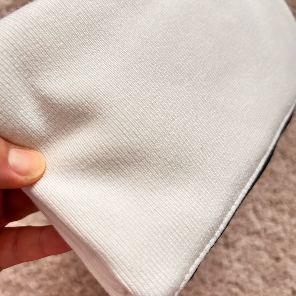 Chanel Beauty makeup bag - Picture 6 of 8